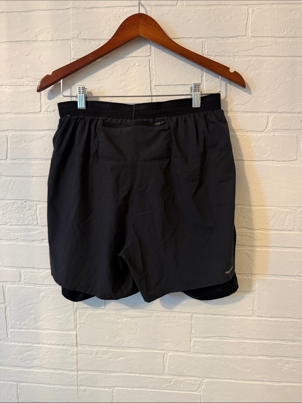 Men’s Nike Black Running Shorts - Picture 4 of 4